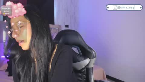 Val online show from November 11, 11:54 am