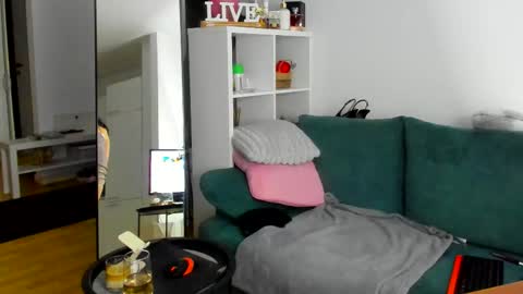 Snapshot of valeryablack chatting on March 14, 6:57 pm valeryablack online show from March 14, 6:57 pm