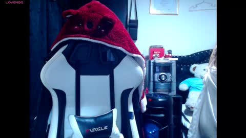 B V Naughty online show from February 25, 11:47 pm