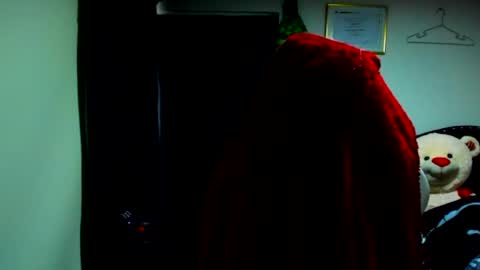 Snapshot of valerybaker1 chatting on April 21, 10:34 pm B V Naughty online show from April 21, 10:34 pm
