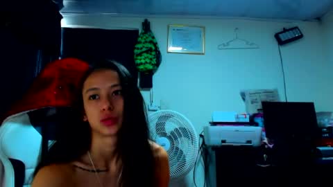 Snapshot of valerybaker1 chatting on May 4, 3:19 pm B V Naughty online show from May 4, 3:19 pm