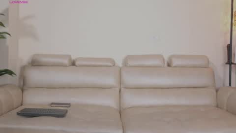 Snapshot of valeryn69_ chatting on June 23, 2:04 pm Valery online show from June 23, 2:04 pm