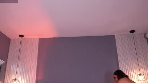 Snapshot of valerynova chatting on April 24, 11:01 am Carla online show from April 24, 11:01 am