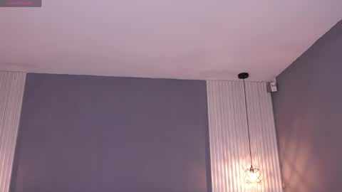 Snapshot of valerynova chatting on April 29, 11:03 am Carla online show from April 29, 11:03 am