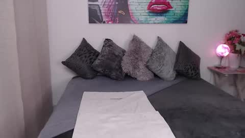 Valery Rivas online show from September 23, 8:23 pm