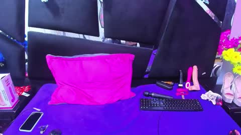 Snapshot of valerysweety__ chatting on April 5, 3:20 pm ValerySweety online show from April 5, 3:20 pm