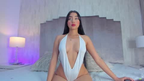 VALERY STONE  online show from October 26, 7:53 pm