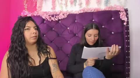 Snapshot of valkiria_and_dione chatting on July 28, 8:52 pm Valkiria and Dione online show from July 28, 8:52 pm