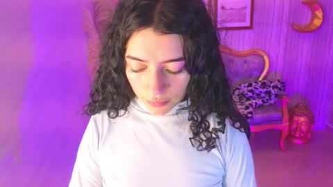 Valkiria  online show from December 3, 1:20 pm