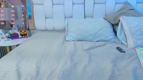 Snapshot of valkiria_moore chatting on October 9, 8:18 pm Valkiria moore online show from October 9, 8:18 pm