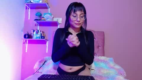 valkiry_ online show from January 10, 9:52 pm