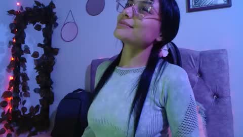 valkiry_ online show from February 25, 11:03 pm