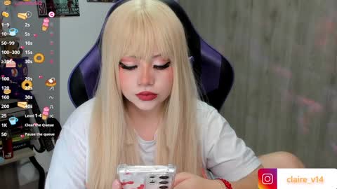 Snapshot of valkyrie_claire chatting on December 31, 11:39 pm Valkyrie claire online show from December 31, 11:39 pm