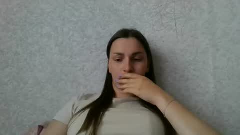 Snapshot of valleria21 chatting on June 15, 1:24 pm valleria21 online show from June 15, 1:24 pm