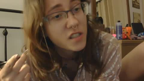 Snapshot of valleriestarr chatting on September 18, 2:57 am Vallerie Starr online show from September 18, 2:57 am