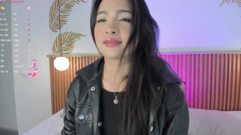 valleriie_ online show from March 14, 4:45 pm