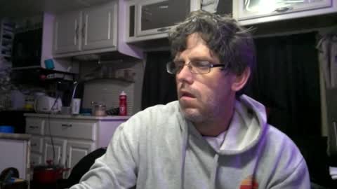 Snapshot of valleycamboy chatting on October 18, 9:10 am ValleyCamBoy and Friends online show from October 18, 9:10 am