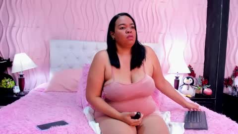 Snapshot of valrery_roussex chatting on March 7, 10:43 pm Valery online show from March 7, 10:43 pm