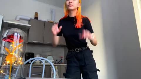 Emily online show from February 6, 7:12 am