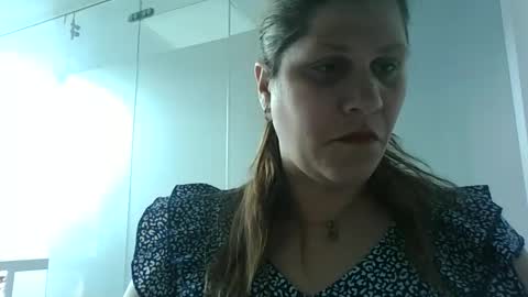 Snapshot of valu2208 chatting on September 24, 8:56 pm valu2208 online show from September 24, 8:56 pm