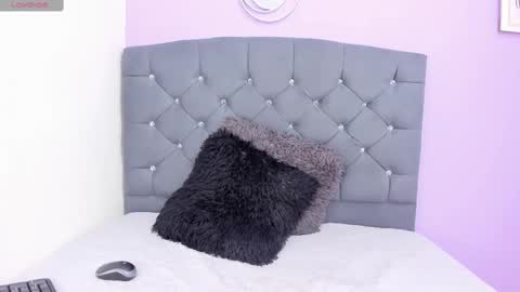 Snapshot of valu_0 chatting on February 4, 1:06 pm valu online show from February 4, 1:06 pm