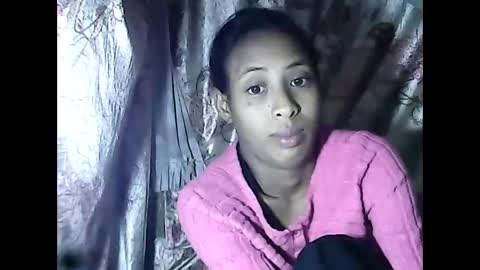 Snapshot of valysexyhot chatting on May 7, 3:23 am valysexyhot online show from May 7, 3:23 am
