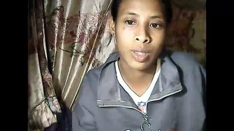 Snapshot of valysexyhot chatting on May 14, 5:53 pm valysexyhot online show from May 14, 5:53 pm