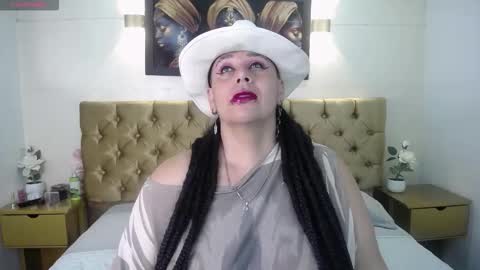 Snapshot of vampy_bael chatting on October 25, 8:03 pm Vampy Bael online show from October 25, 8:03 pm