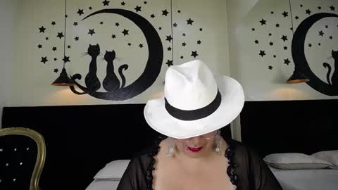 Snapshot of vampy_bael chatting on November 1, 7:38 pm Vampy Bael online show from November 1, 7:38 pm