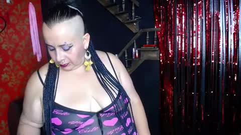 Snapshot of vampy_bael chatting on November 15, 8:27 pm Vampy Bael online show from November 15, 8:27 pm