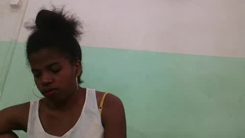 vanafiry online show from January 14, 5:40 am