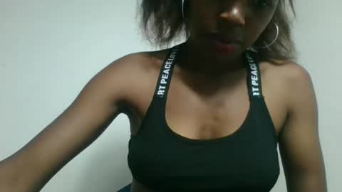 Snapshot of vanafiry chatting on March 12, 7:25 am vanafiry online show from March 12, 7:25 am