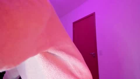 Babi Alu online show from October 19, 5:19 am