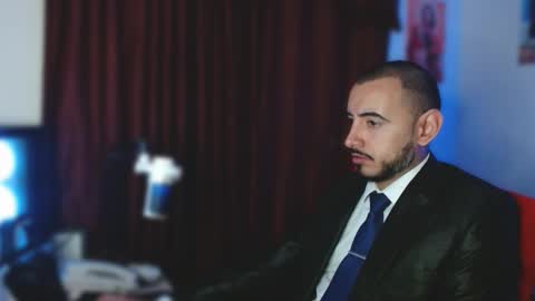 vanderheyl online show from March 6, 2:08 am