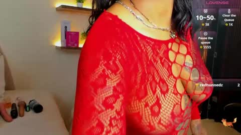 Snapshot of vane_lips chatting on May 31, 3:15 am V A N E online show from May 31, 3:15 am