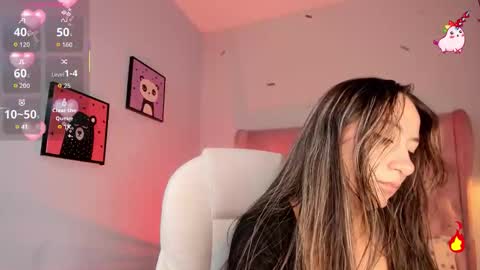 Snapshot of vanelope_evans_ chatting on March 1, 1:02 pm vanelope_evans_ online show from March 1, 1:02 pm