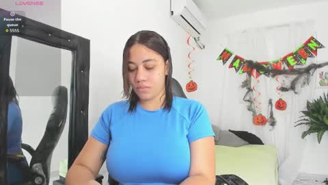 Snapshot of vanelope_smith chatting on October 13, 11:38 pm vanelope_smith online show from October 13, 11:38 pm