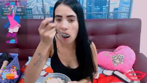 Snapshot of vanesa_19_ chatting on March 2, 6:04 pm VANESA online show from March 2, 6:04 pm