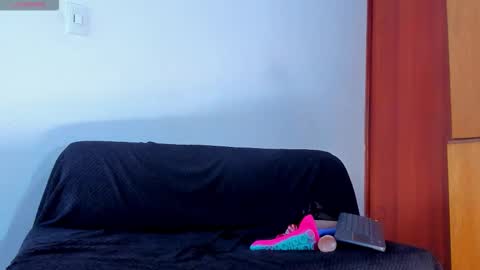 Snapshot of vanessa_gonzaless chatting on October 30, 6:30 pm Vanessa online show from October 30, 6:30 pm