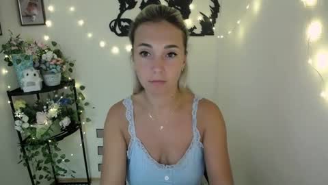 Vanessa online show from July 3, 8:54 am