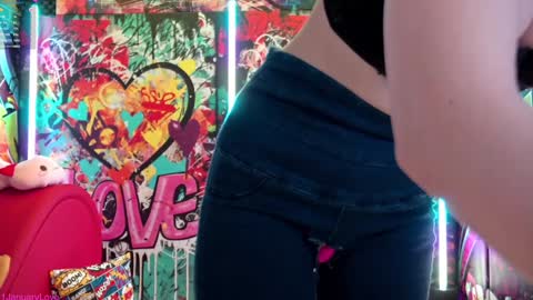  Vanessa  online show from January 11, 3:50 pm