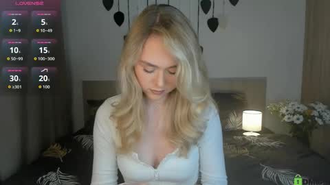 Vanessa Maes online show from October 20, 8:20 pm