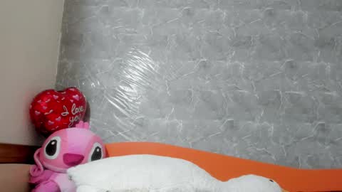 Snapshot of vanessaadol chatting on March 1, 8:13 am vanessaadol online show from March 1, 8:13 am