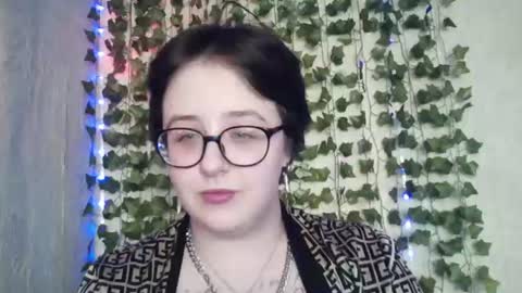 vanessashadow online show from June 10, 3:00 pm