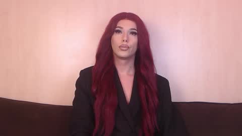 Snapshot of vanessaviperr chatting on December 18, 9:32 pm Vanessa online show from December 18, 9:32 pm