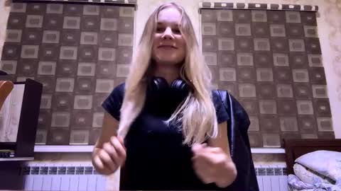 Saisa online show from November 12, 1:44 pm