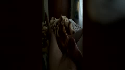 Snapshot of vanili_ chatting on June 18, 6:35 am vanili_ online show from June 18, 6:35 am