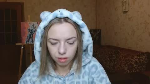 Snapshot of vanillamuffin chatting on October 29, 7:10 am VanillaMuffin online show from October 29, 7:10 am