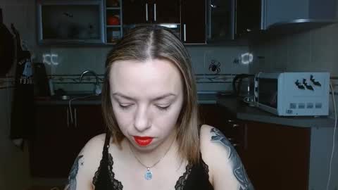 Snapshot of vanillamuffin chatting on November 6, 1:23 pm VanillaMuffin online show from November 6, 1:23 pm