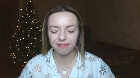 VanillaMuffin online show from December 19, 7:04 am